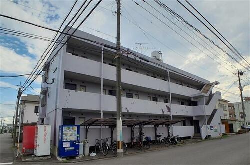 コーポキタデ 3階建