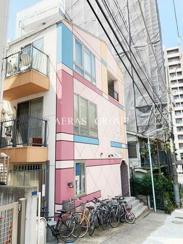 東京都渋谷区恵比寿南３丁目 3階建