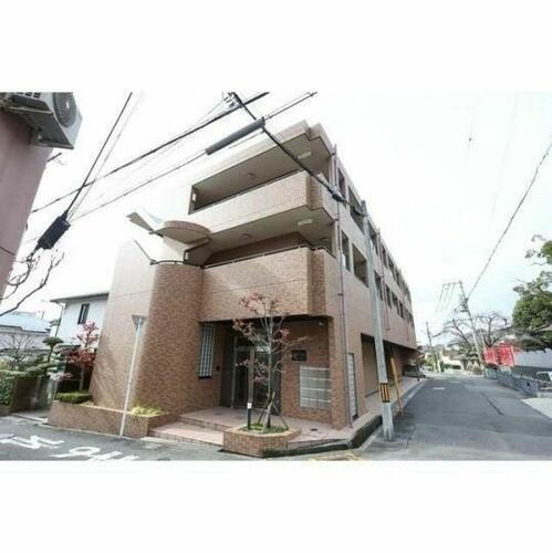 大阪府吹田市垂水町１丁目 3階建