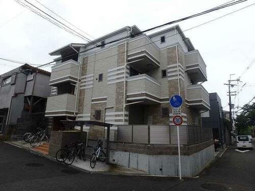 大阪府豊中市宮山町１丁目 3階建 築6年5ヶ月