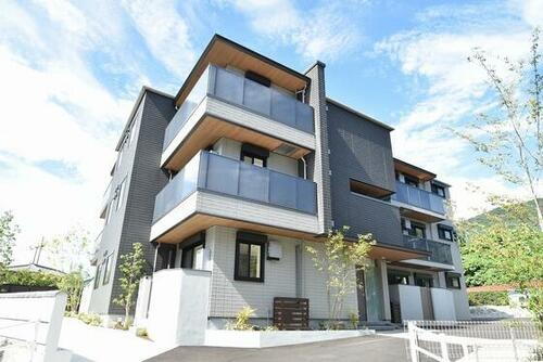 広島県広島市東区戸坂大上１丁目 賃貸マンション