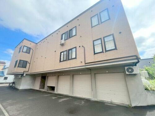 北海道札幌市手稲区手稲本町一条１丁目 3階建 築16年8ヶ月