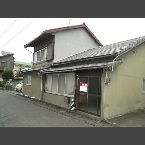 長谷川一戸建て 2階建