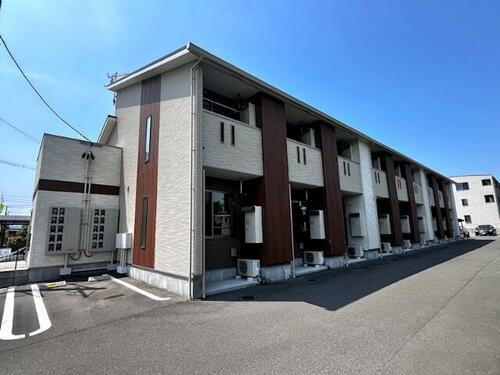 カーサ　ベルデ 2階建