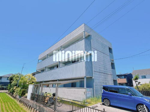 ランドマーク弥富 3階建