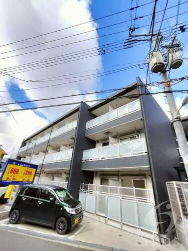 大阪府大阪市淀川区塚本６丁目 3階建