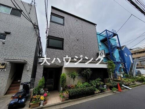 東京都大田区仲六郷２丁目 4階建