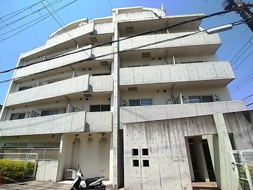 兵庫県伊丹市伊丹６丁目 5階建