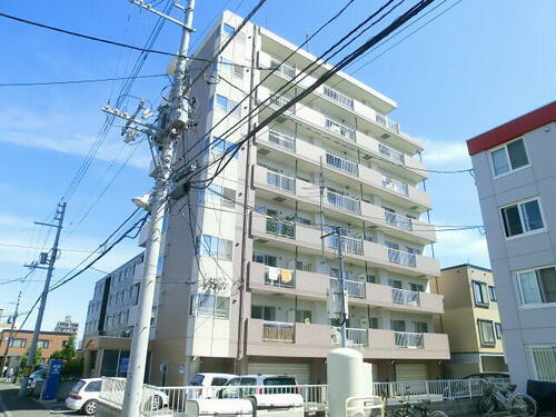 マリンヒルズ月寒 8階建