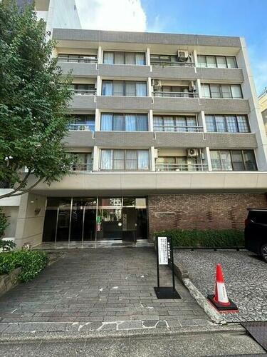 東京都港区赤坂８丁目 賃貸マンション