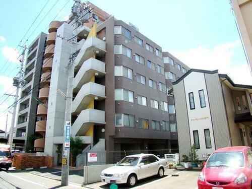 ビラージュ花屋町 6階建