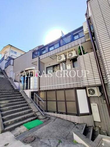 東京都渋谷区神山町 3階建
