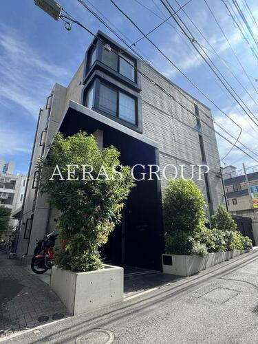 グランパセオ新宿 地上4階地下1階建