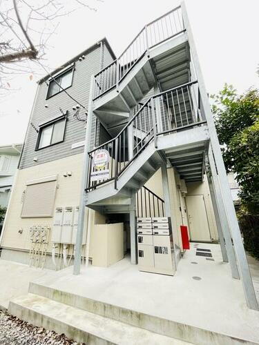 ベステージ金沢文庫Ⅱ 3階建