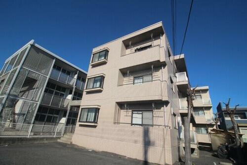岡山県岡山市南区洲崎１丁目 3階建