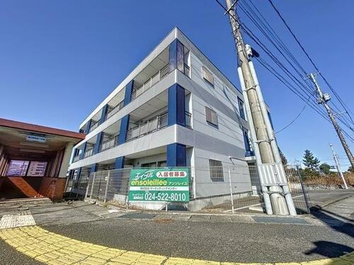 アンソレイユ 3階建