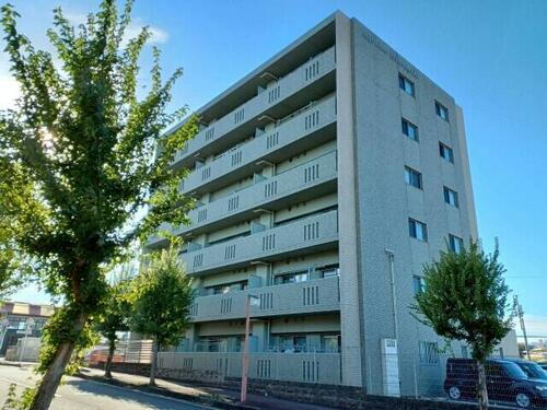 三重県津市南が丘１丁目 賃貸マンション