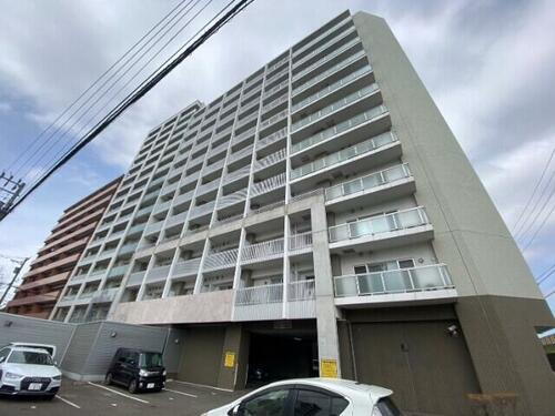 北海道札幌市中央区南十四条西１丁目 12階建