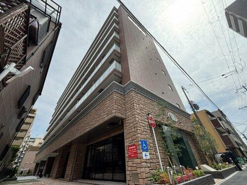 兵庫県西宮市常磐町 8階建