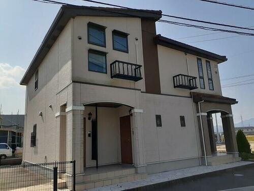 サンシャイン石津　Ｂ棟 2階建