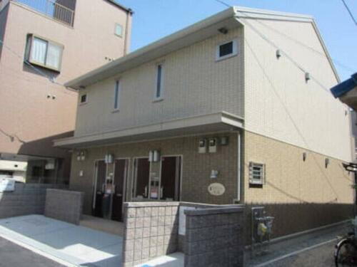 セレナ中条 2階建