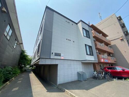 北海道札幌市中央区北七条西２１丁目 3階建 築17年9ヶ月