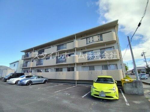 愛知県豊橋市飯村町字西山 賃貸マンション