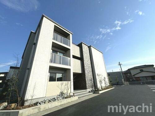 徳島県徳島市北矢三町１丁目 賃貸マンション