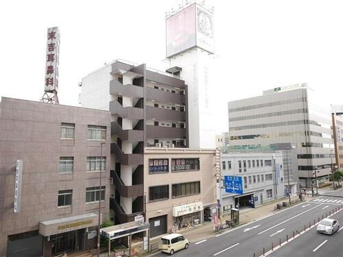 黒崎駅前グリーンビル 9階建
