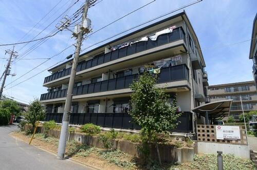 アルファタウン天王台　Ｂ棟 3階建