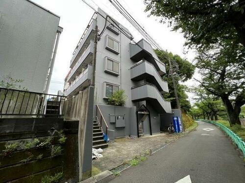 ロワール成瀬 4階建