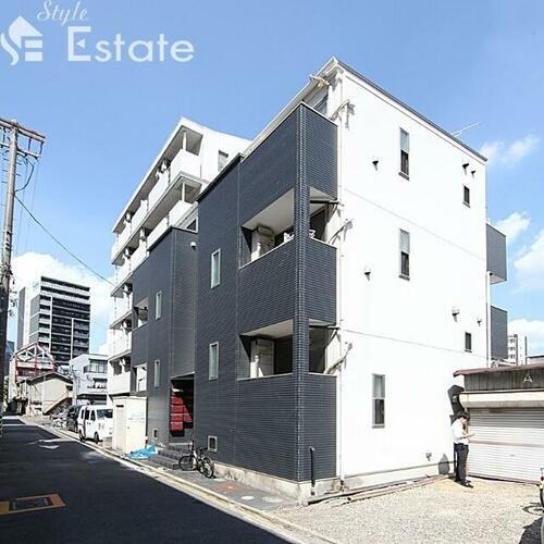愛知県名古屋市中区新栄２丁目 3階建