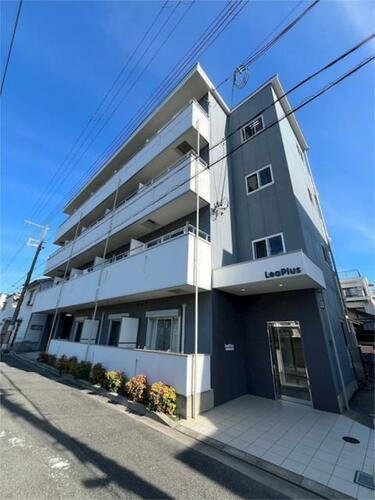 兵庫県尼崎市七松町３丁目 4階建