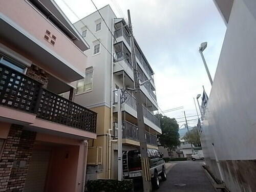 兵庫県神戸市東灘区御影郡家１丁目 築22年9ヶ月 5階建