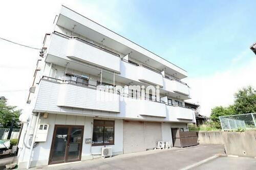 メゾンマル勇 3階建