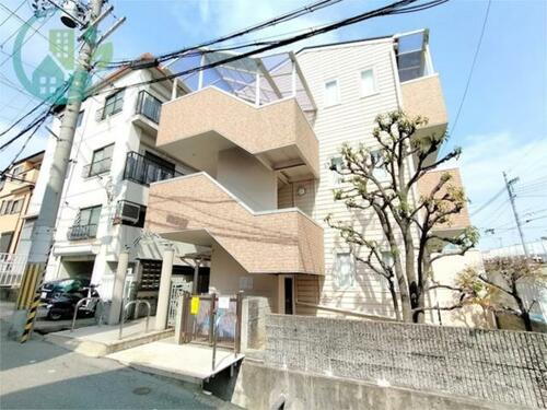 兵庫県神戸市灘区高徳町１丁目 3階建