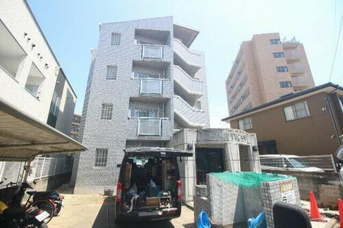 アールズ下原 5階建