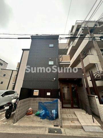 兵庫県神戸市兵庫区荒田町１丁目 3階建