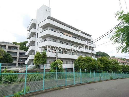 コーポ多摩センター 6階建