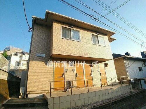 神奈川県横浜市神奈川区三枚町 賃貸アパート