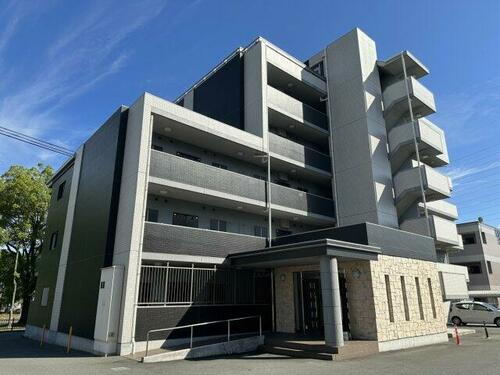 ポーシェガーデン２ 6階建