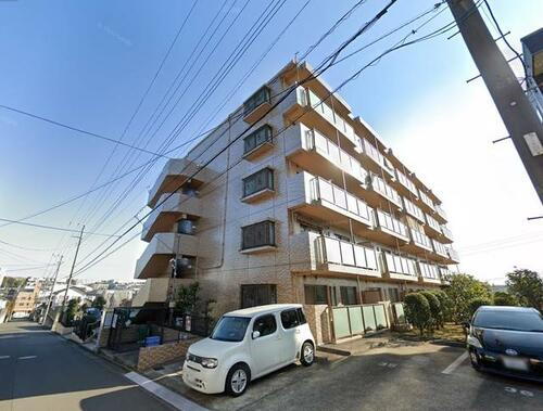 神奈川県藤沢市石川１丁目 6階建