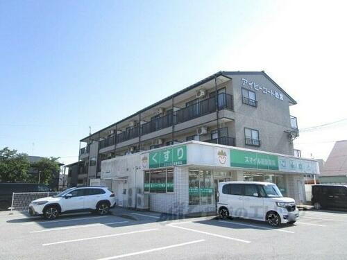 滋賀県長浜市祇園町 築27年10ヶ月 3階建