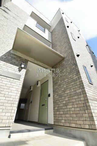 兵庫県尼崎市七松町３丁目 築3年10ヶ月 3階建