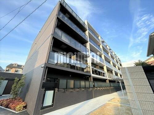 郷前町２丁目マンション