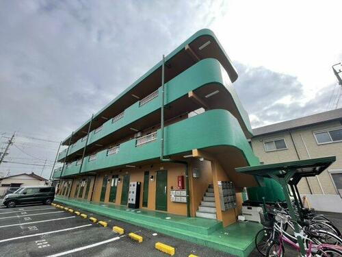 フレッシュハイツ 3階建
