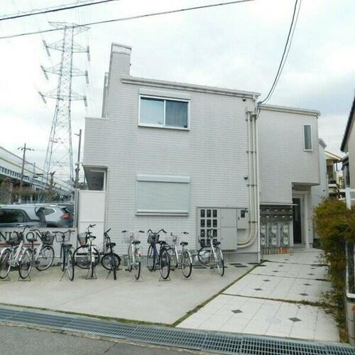 兵庫県宝塚市売布１丁目 2階建