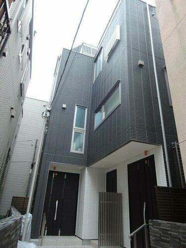 東京都新宿区矢来町 地上3階地下1階建 築6年2ヶ月