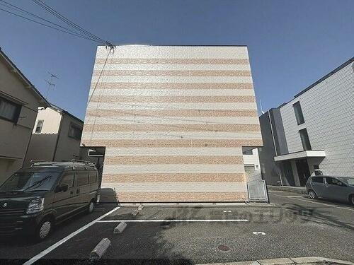 兵庫県尼崎市下坂部１丁目 3階建 築20年5ヶ月