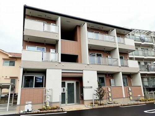 兵庫県明石市西明石西町２丁目 3階建